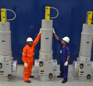 Entrega FPSO P75 e P77